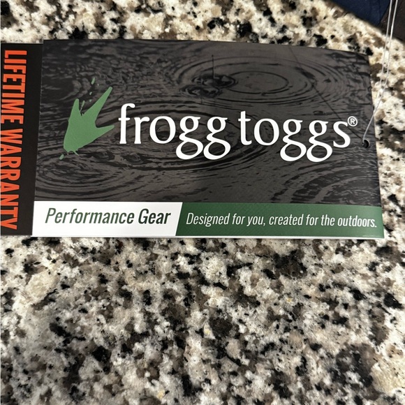 Frogg Toggs Men's Green Performance Gear - Picture 1 of 7